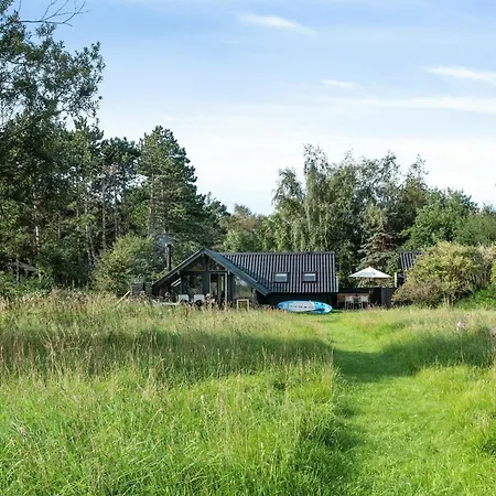 Slow Living By The Water On Sejero Feriehus Sejerby